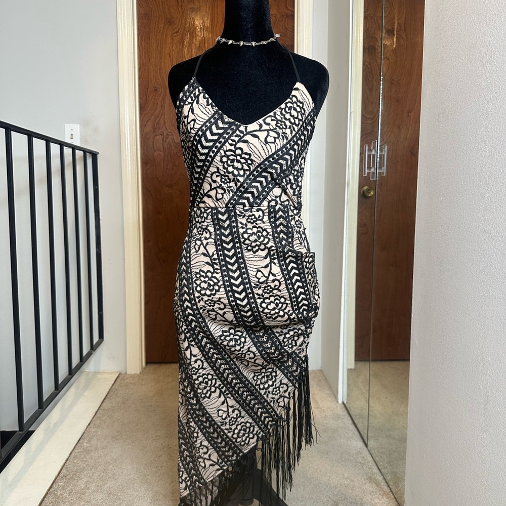 Fashion Nova Black and Cream Lace Coverup